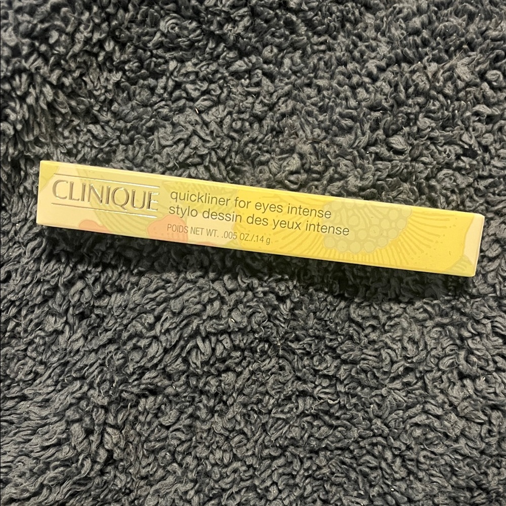 Clinique Quickliner Intense in Yellow Box